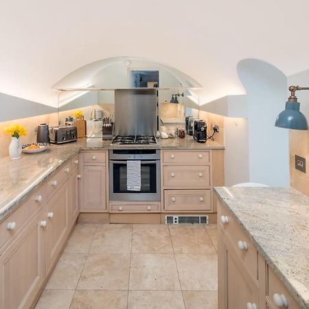 Cozy Flat With Patio In The Heart Of Pimlico Appartement Londen Buitenkant foto